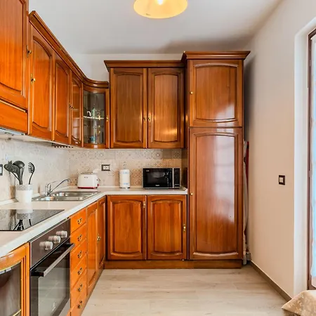 Beppe By Interhome Apartment Peglio (Como)